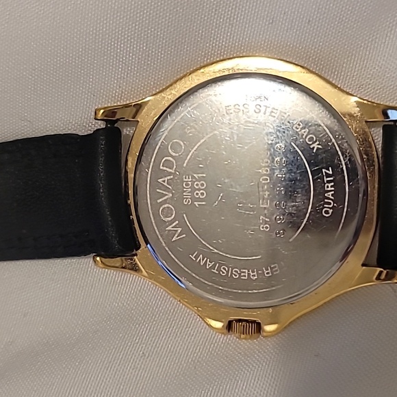 Movado classic unisex watch, don't reach for it as much. Needs battery. - Picture 2 of 3